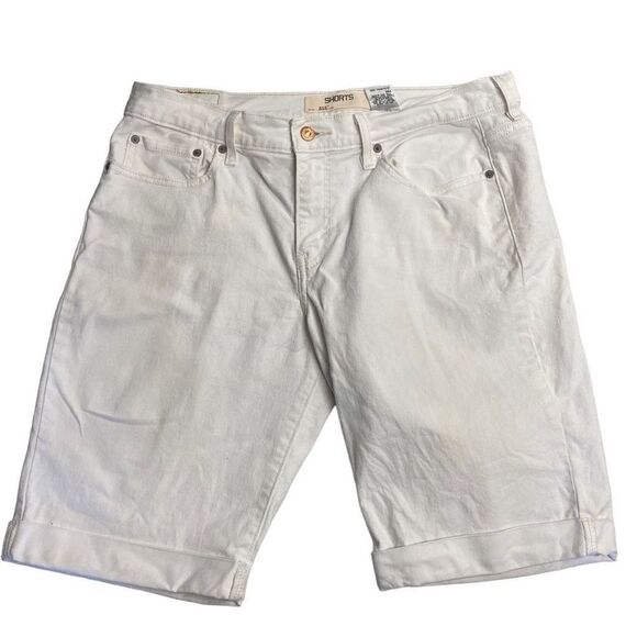 LEVI’S 515 Shorts White Size 14 Cuffed Inseam 11” 10.5” Rise - Picture 1 of 11
